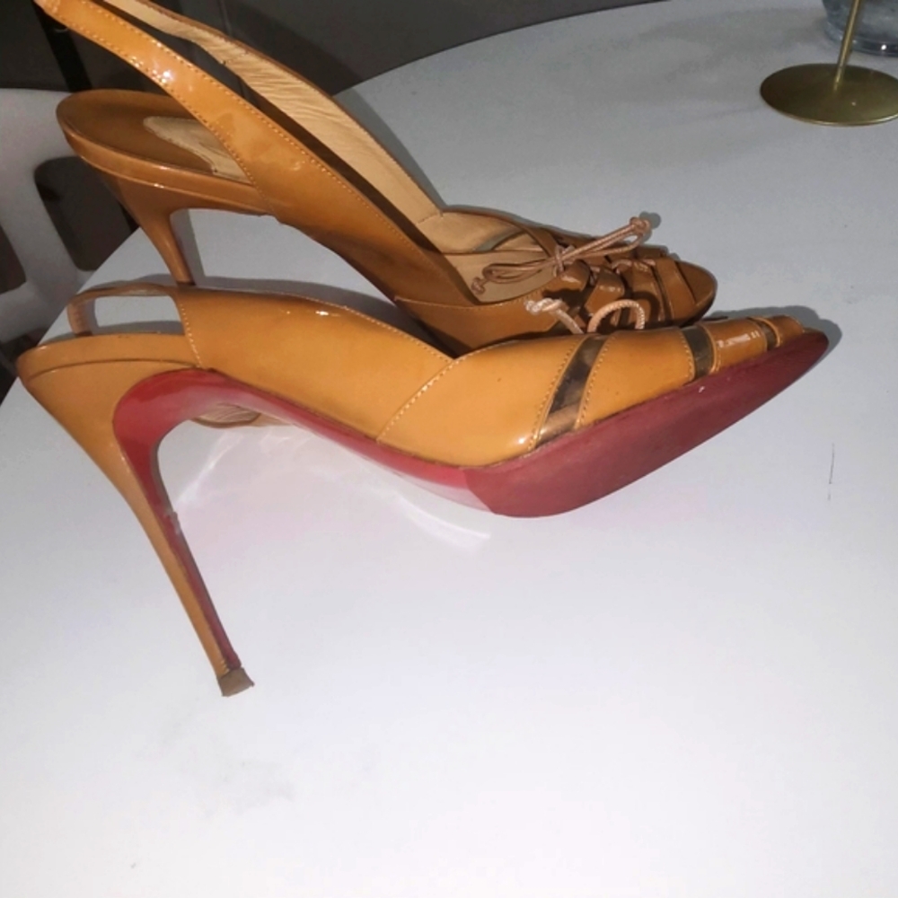 Christian Louboutin,  40.5 camel